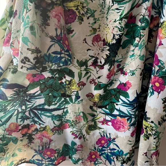 Mandee cold shoulder floral and white ruffle short sleeve blouse women’s 2XL - Picture 6 of 10